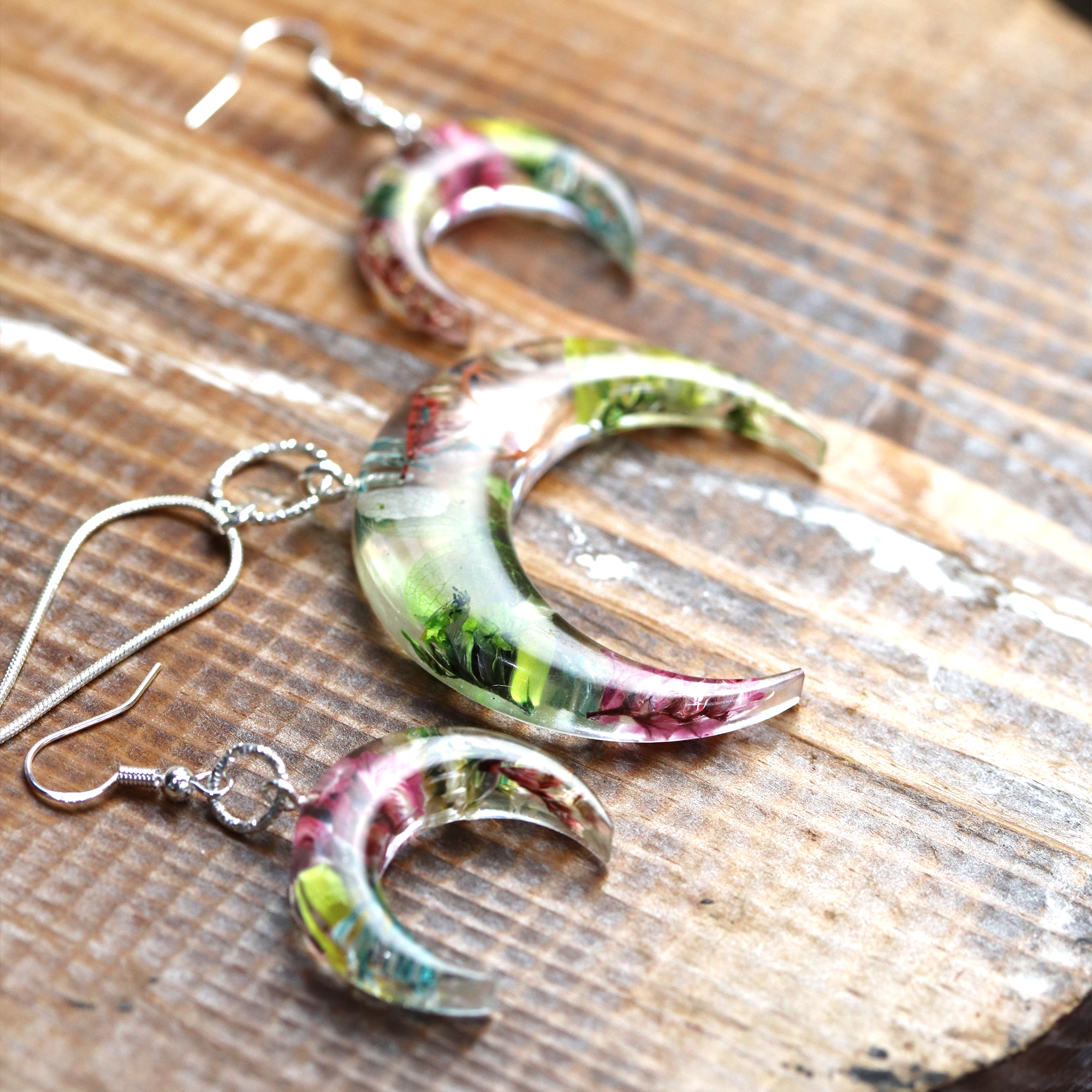 Botanical Flower Bull Horn/Horizontal Moon Pendant - Calico Unicorn