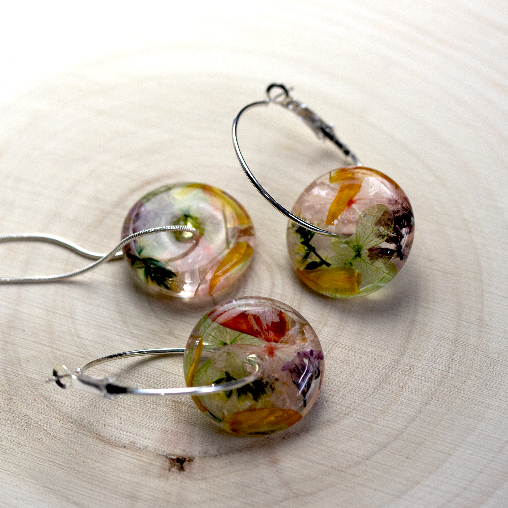 Botanical Flower Donut Shaped Earrings and Pendant Set - Calico Unicorn