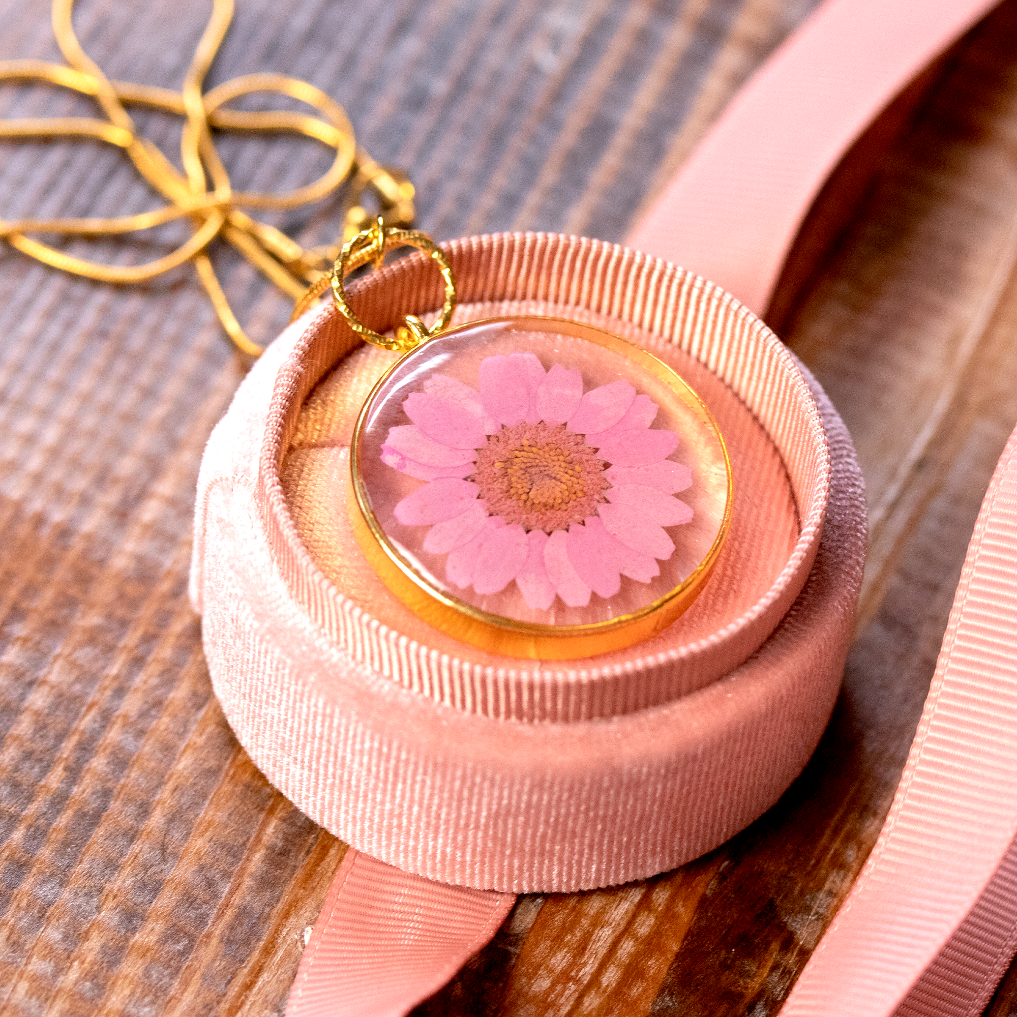 Pink Round Colorful Daisy Pendant - Calico Unicorn