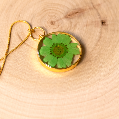 Green Round Colorful Daisy Pendant image 0