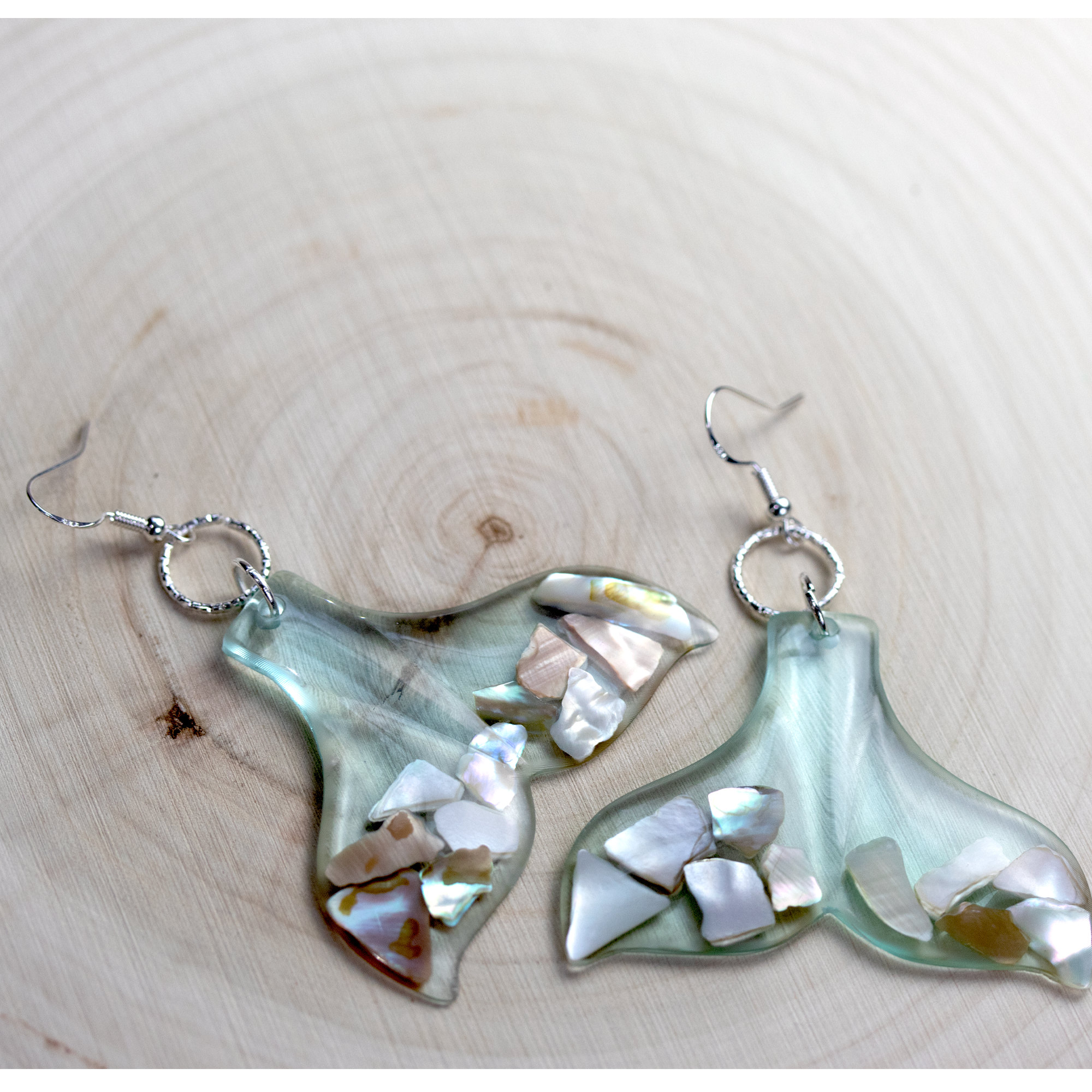 Whale Tail Mother of Pearl Shell Earrings image 2