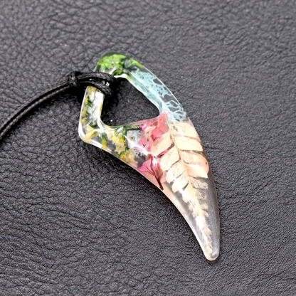 Tribal Wolf/Shark Tooth-Shaped Fairy-Core Dried Flowers Pendant image 3