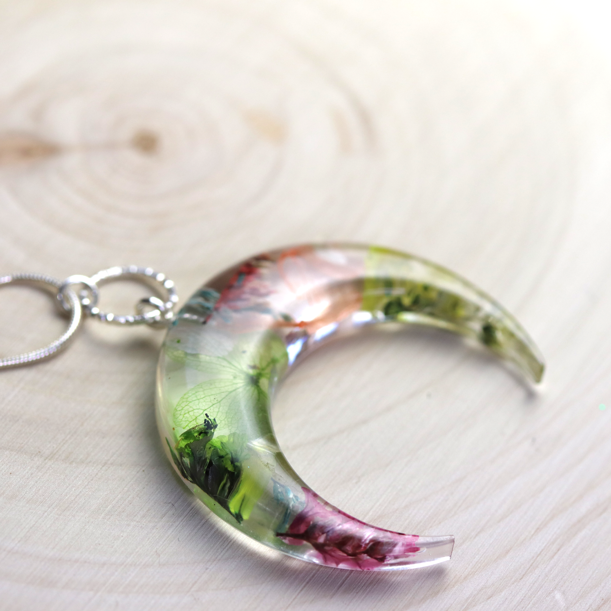 Botanical Flower Bull Horn/Horizontal Moon Pendant