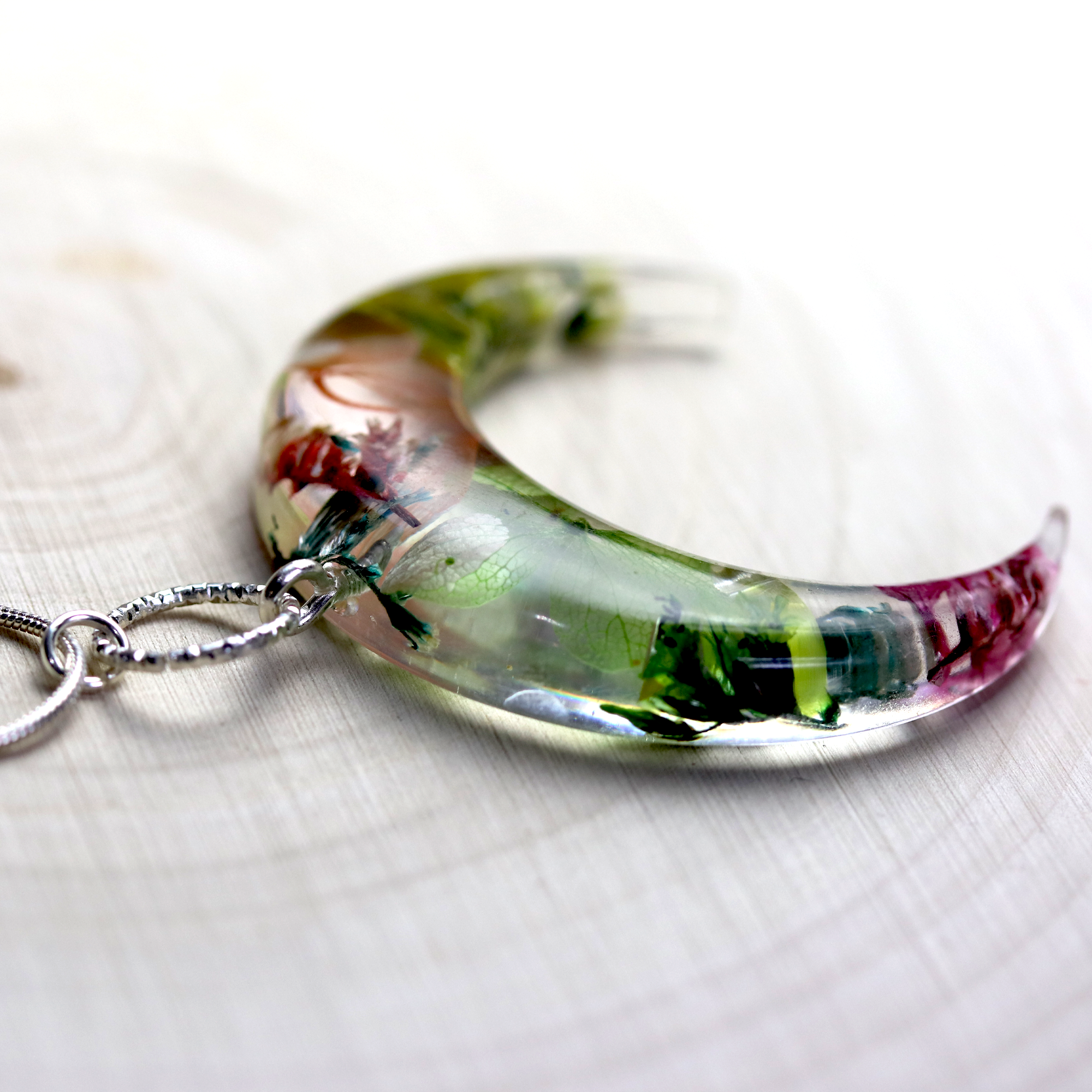 Botanical Flower Bull Horn/Horizontal Moon Pendant