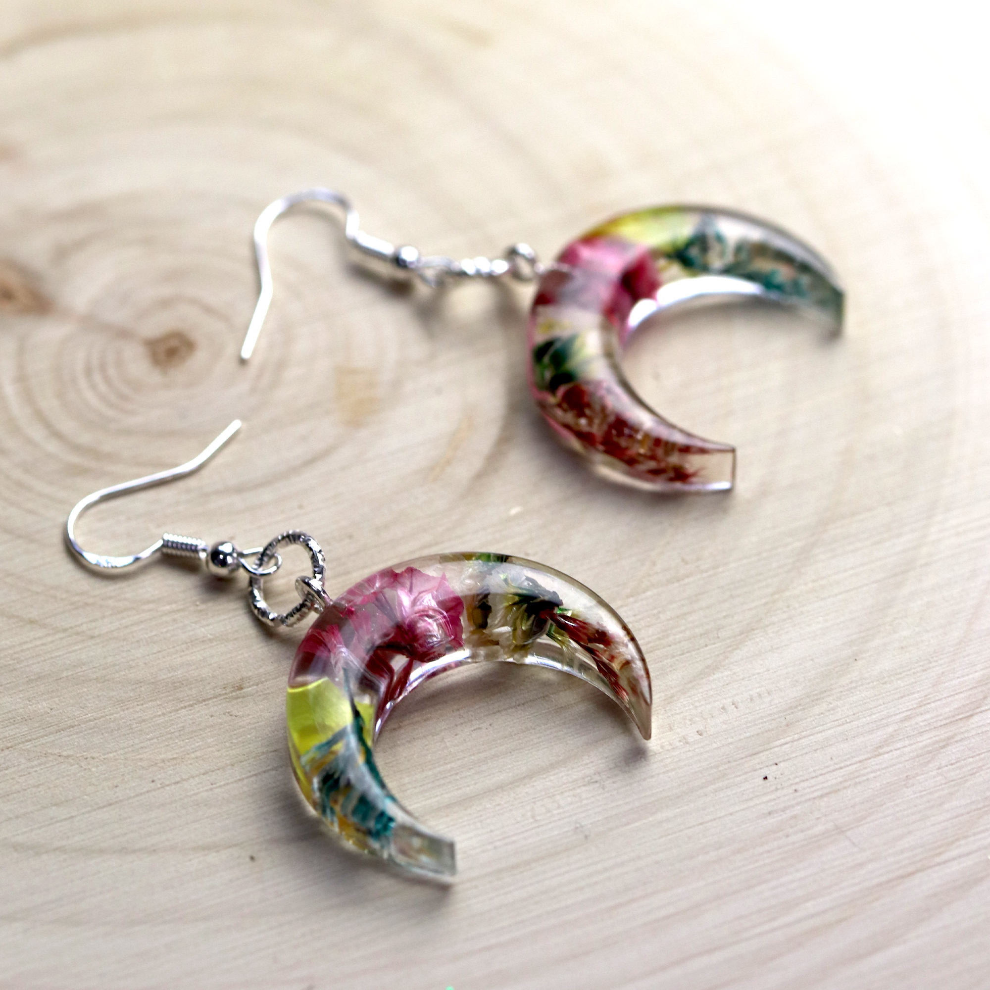 Botanical Flower Bull Horn/Horizontal Moon Earrings and Pendant Set