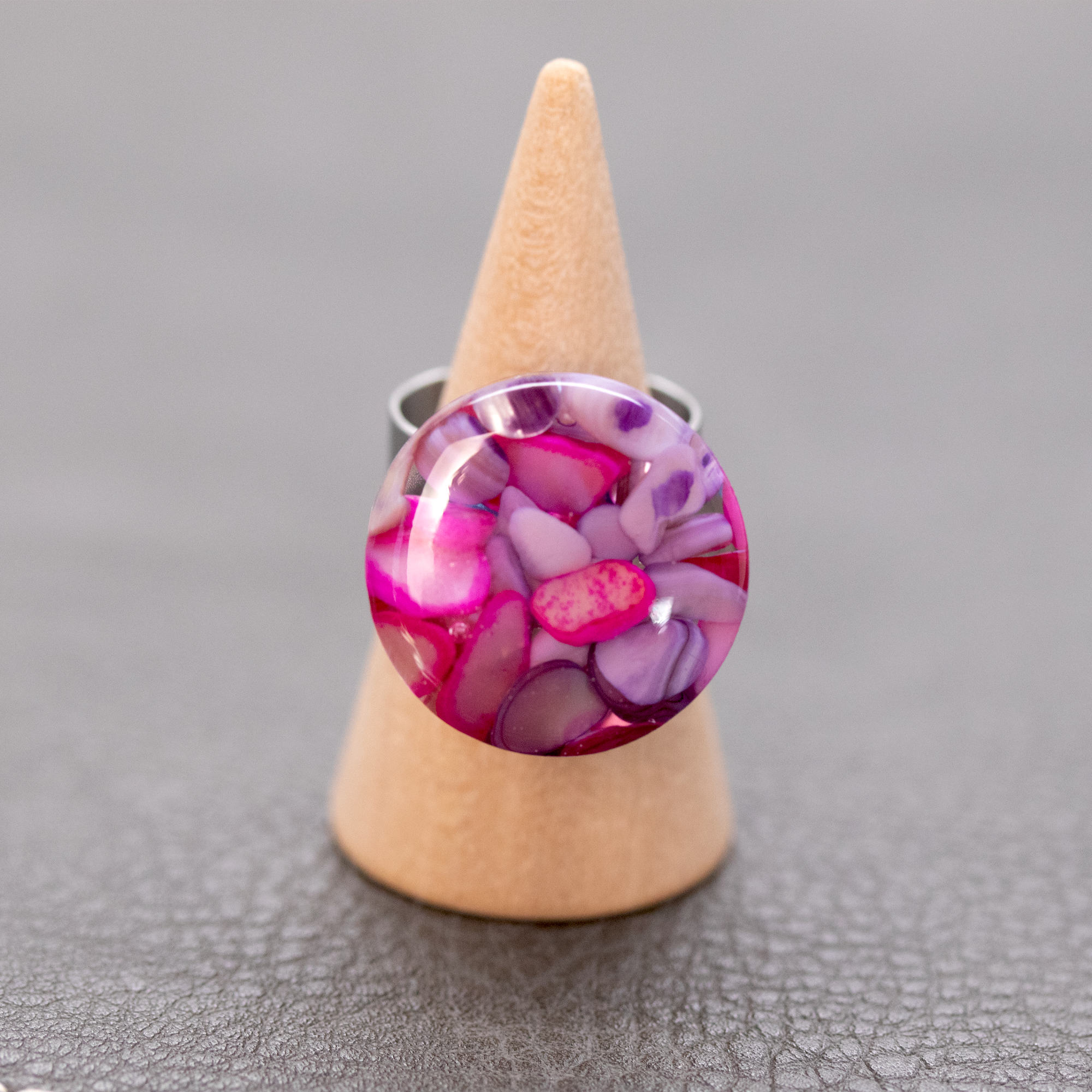 Pink and Purple Shell 'Wobble" Ring