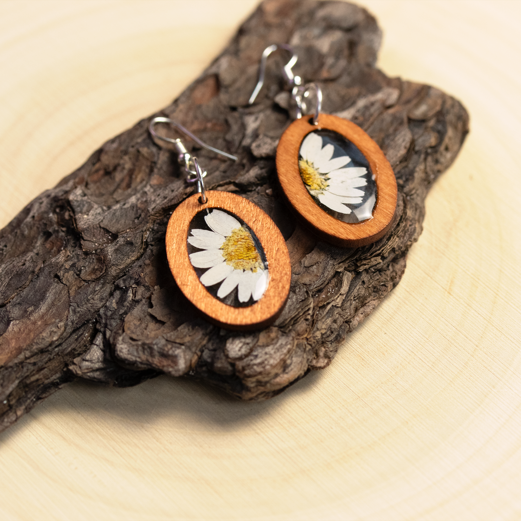 Wood Oval Daisy Boho Flower Lightweight Earrings