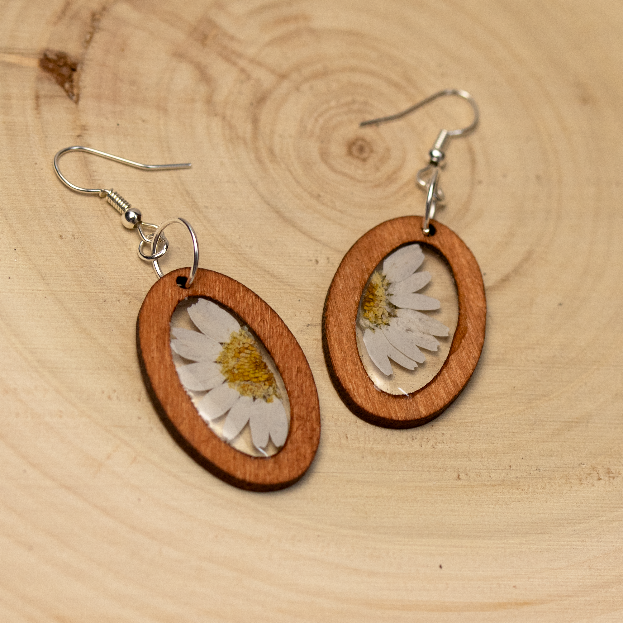 Wood Oval Daisy Boho Flower Lightweight Earrings