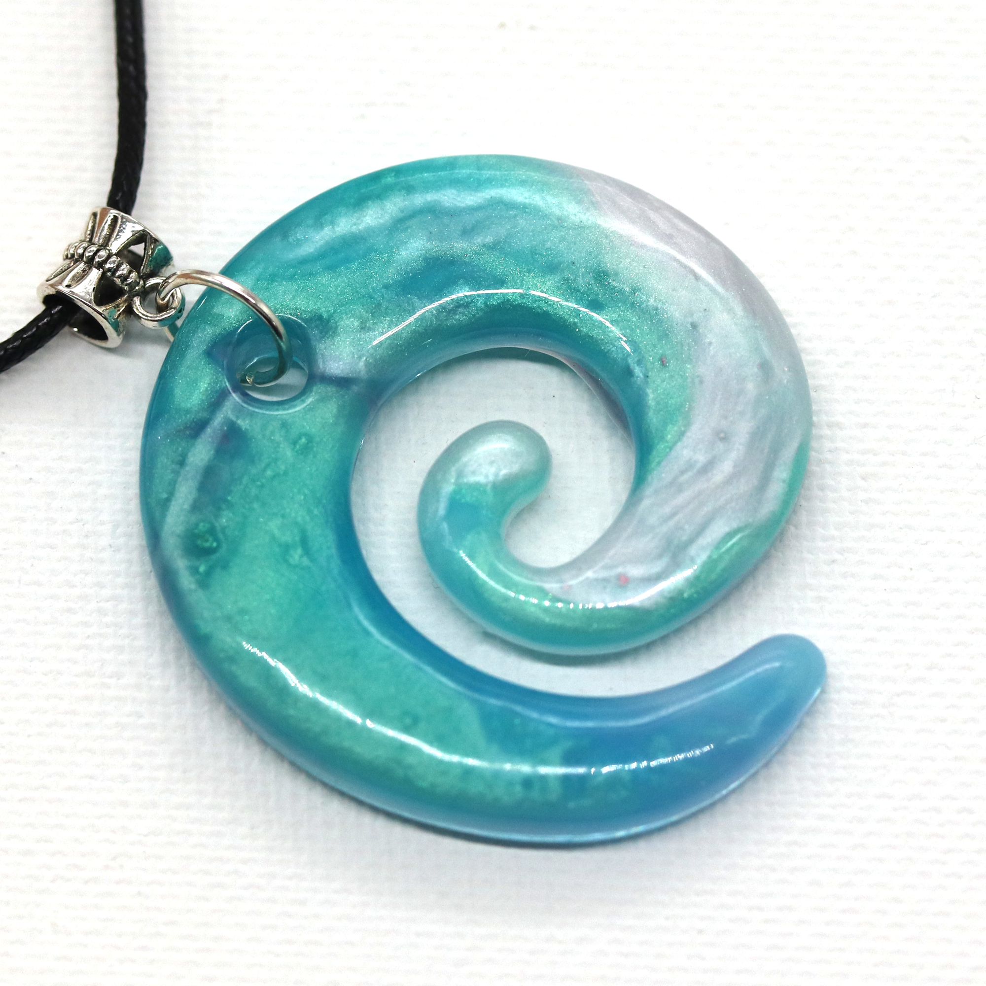 Pearly Ocean Spiral Pendant image 2