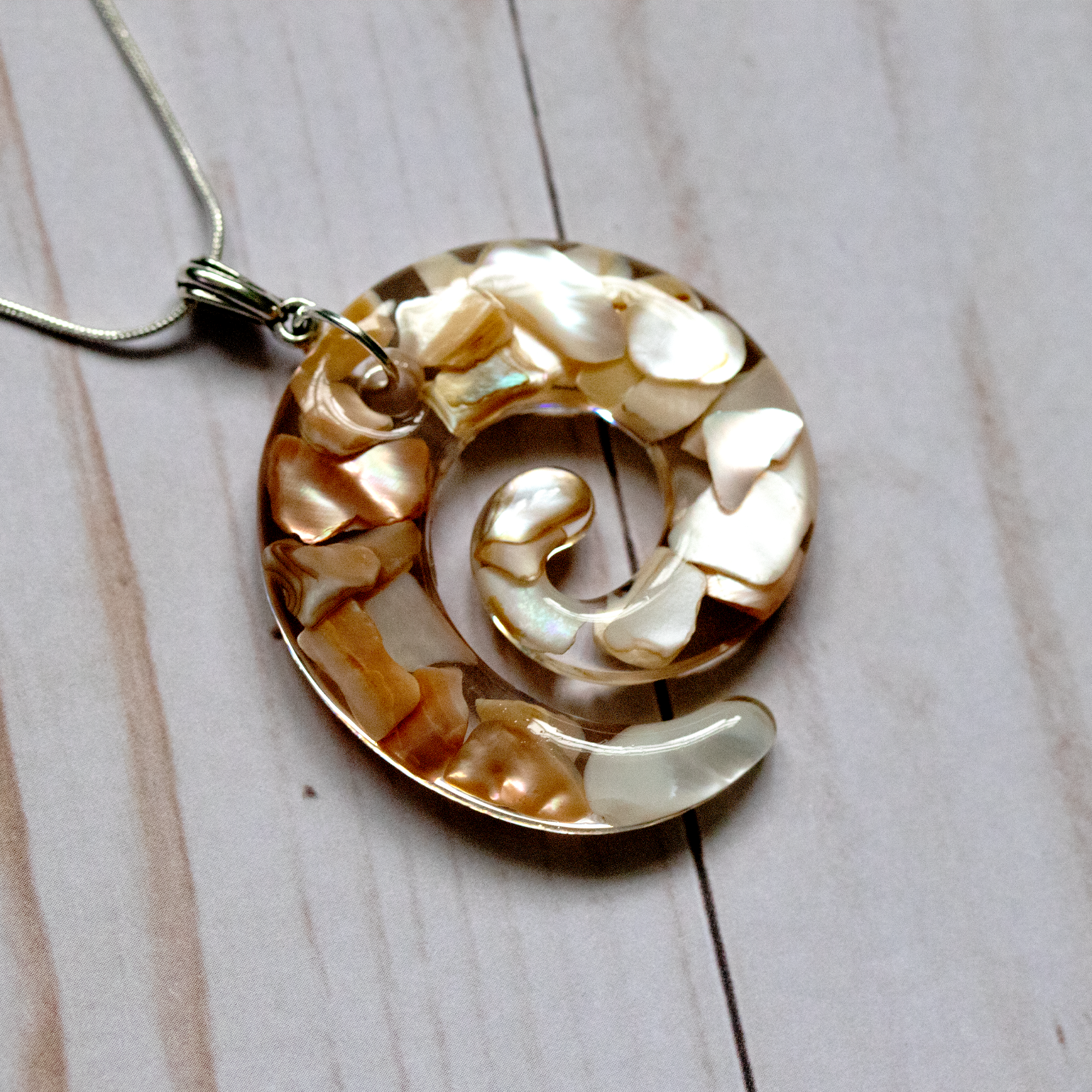 Mother of Pearl Shell Spiral Pendant image 5