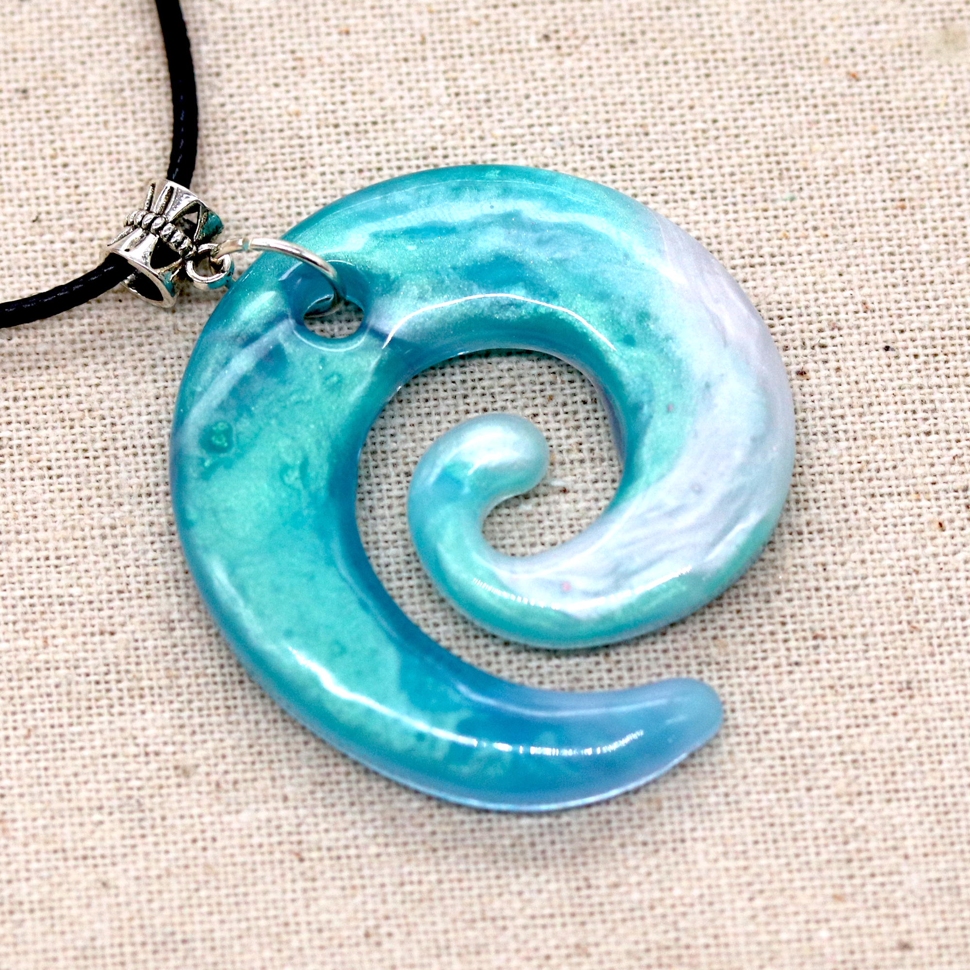 Pearly Ocean Spiral Pendant image 4