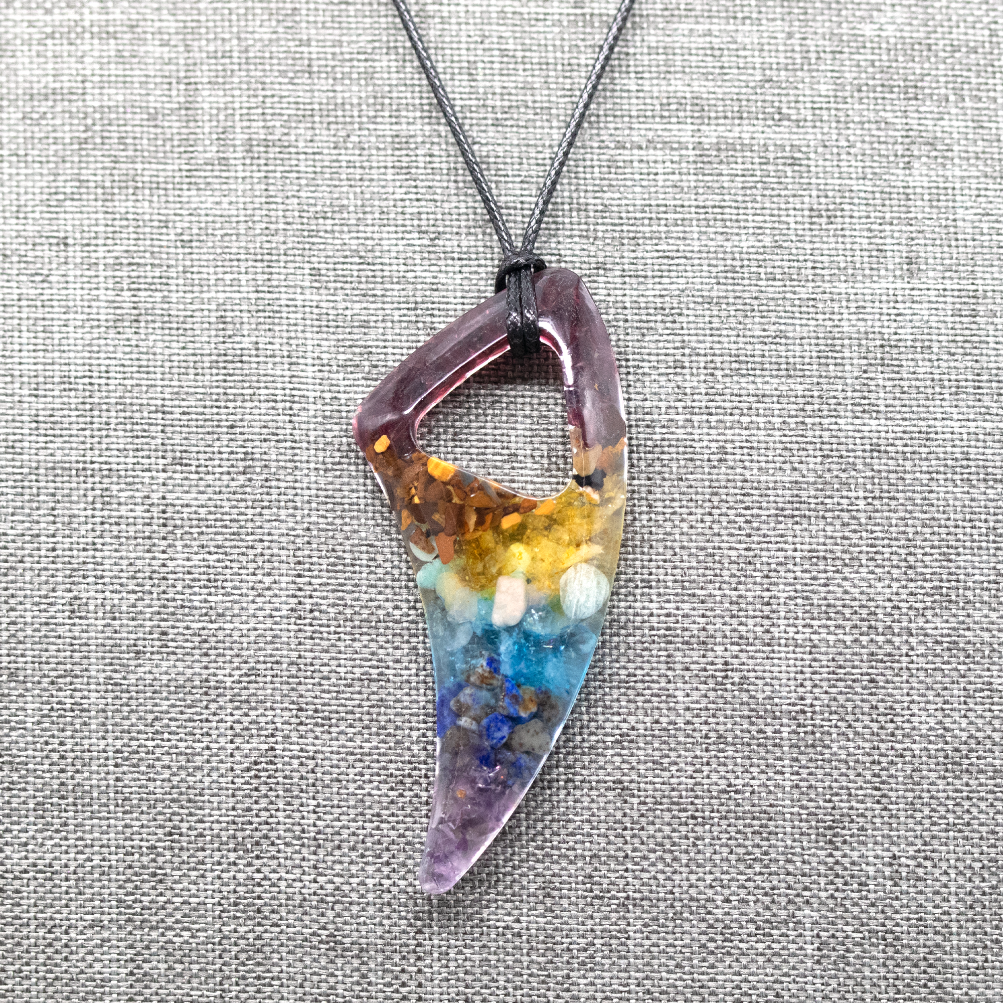 Tribal Wolf/Shark Tooth-Shaped Chakra Healing Crystal Pendant image 2