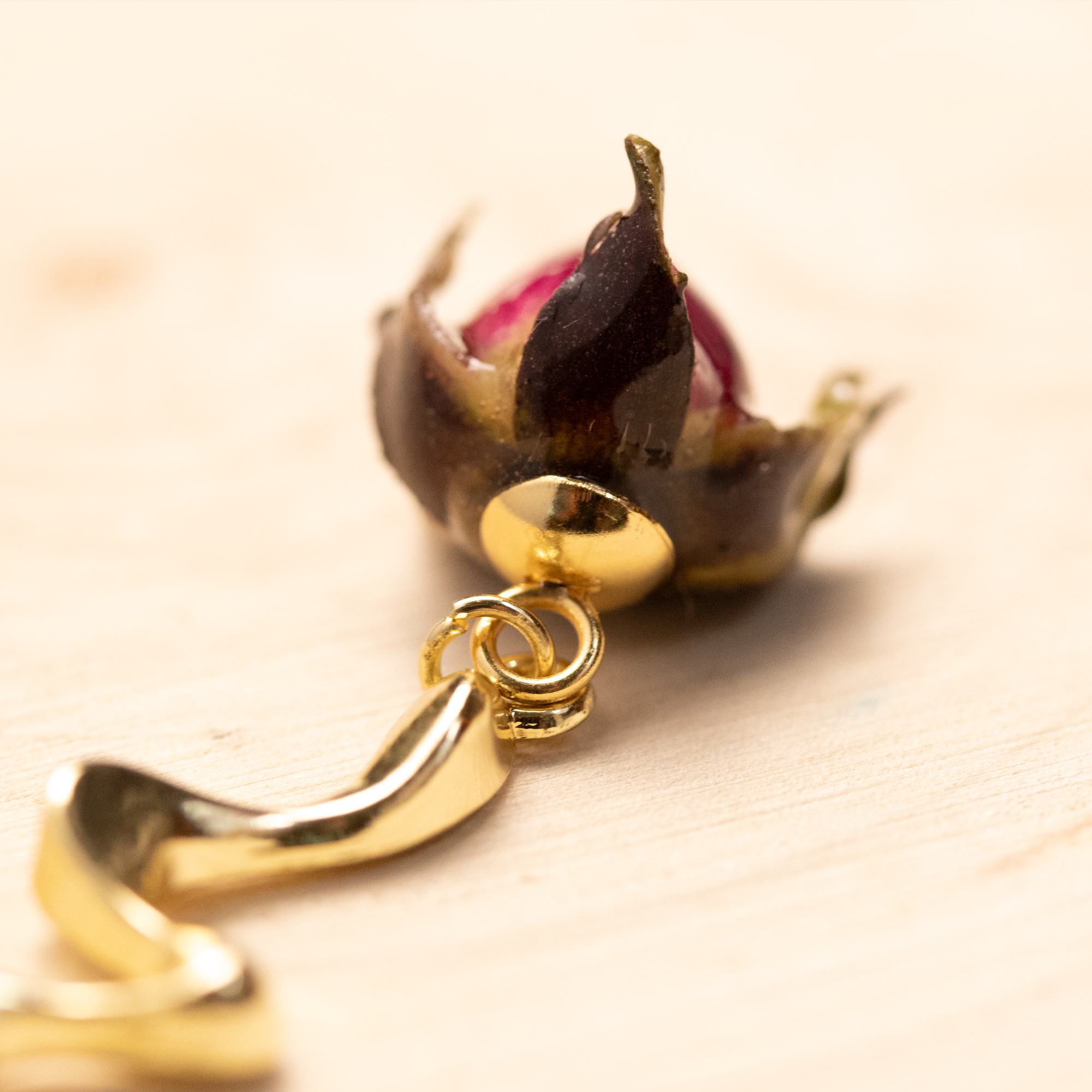 Real red mini rose bud earrings pendant set gold 15.png