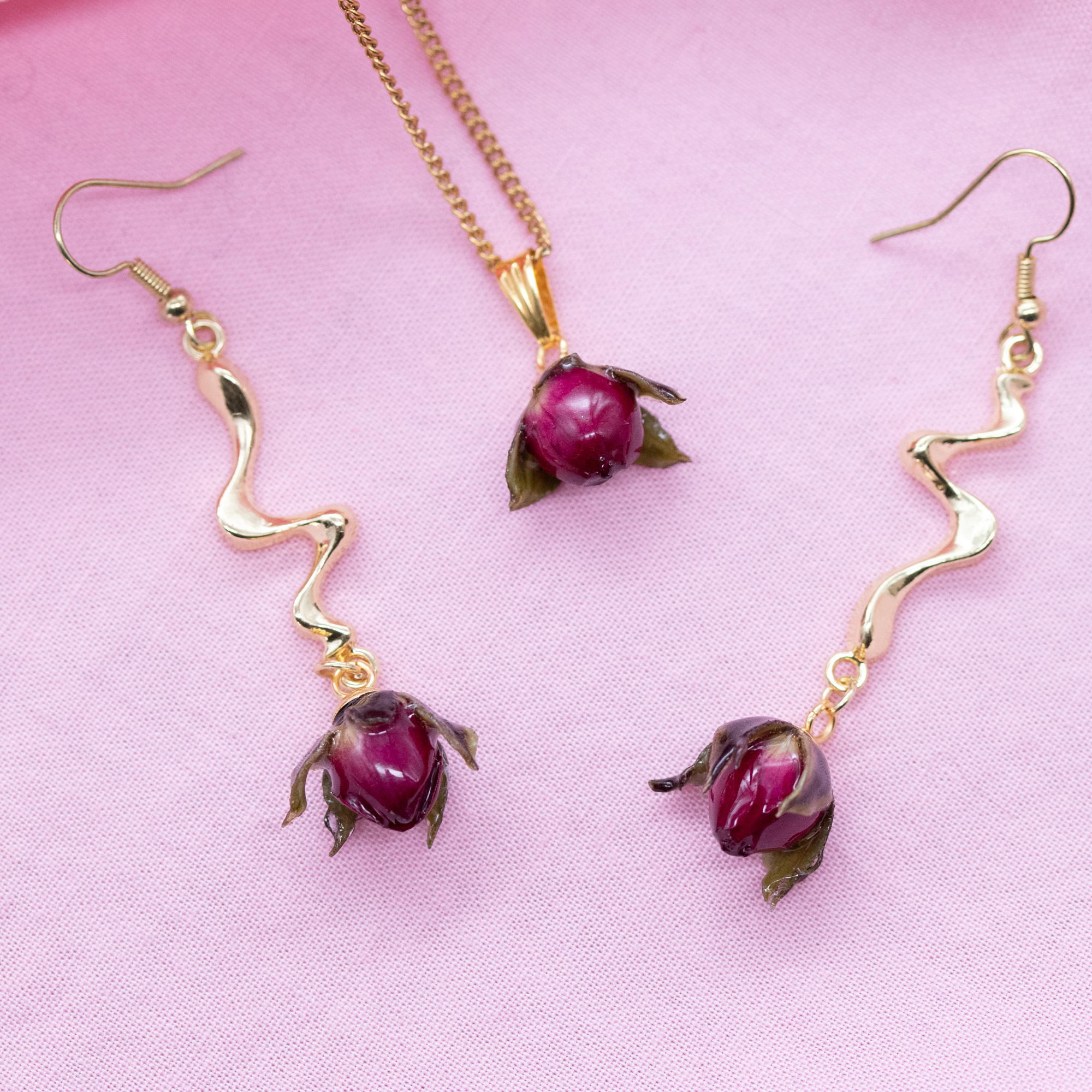 Real red mini rose bud earrings pendant set gold 12.png